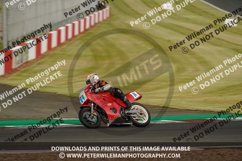 donington no limits trackday;donington park photographs;donington trackday photographs;no limits trackdays;peter wileman photography;trackday digital images;trackday photos